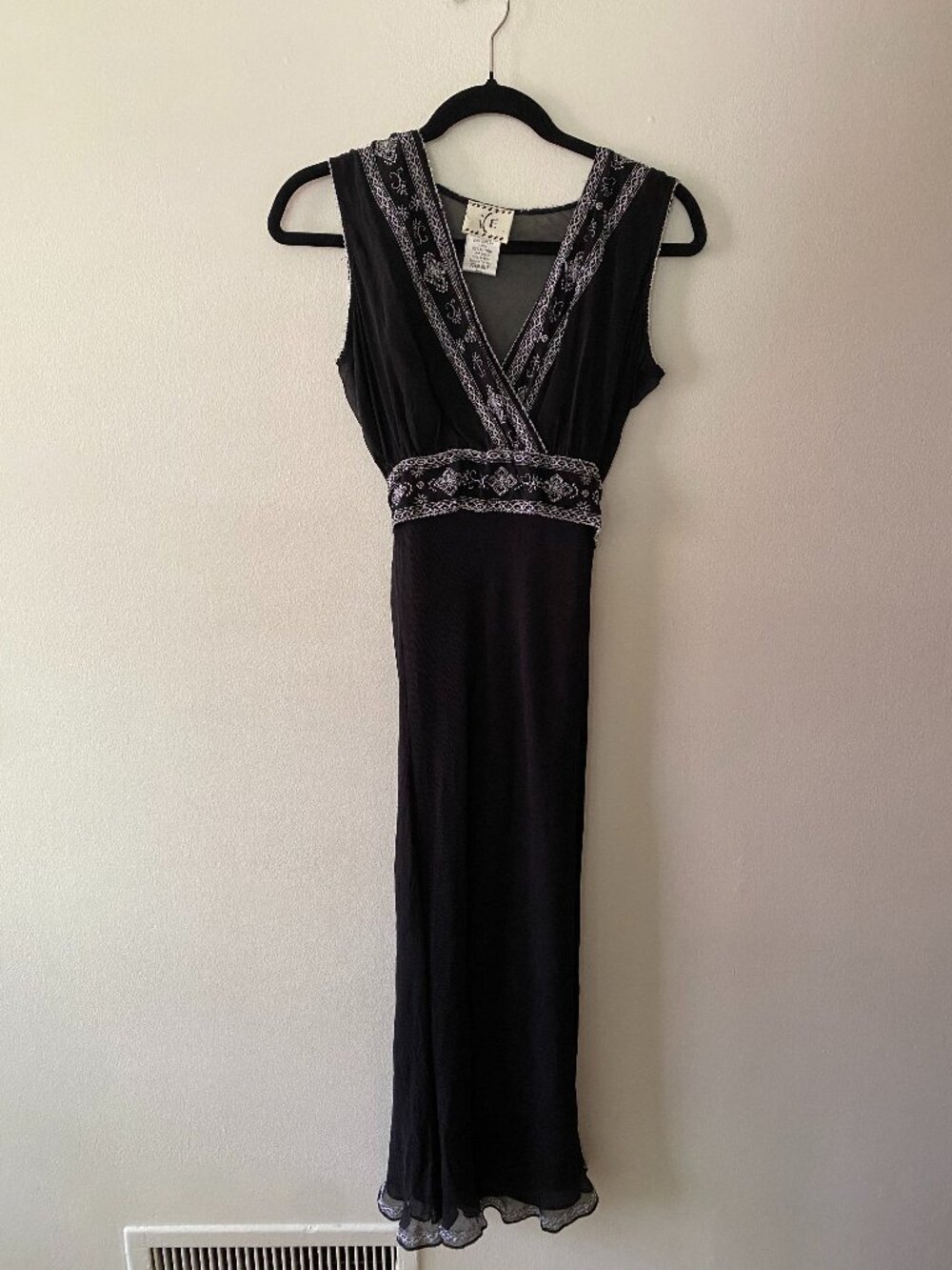 Vintage y2k 100% Silk Black Embroidered Beaded Boho Dress Size 6